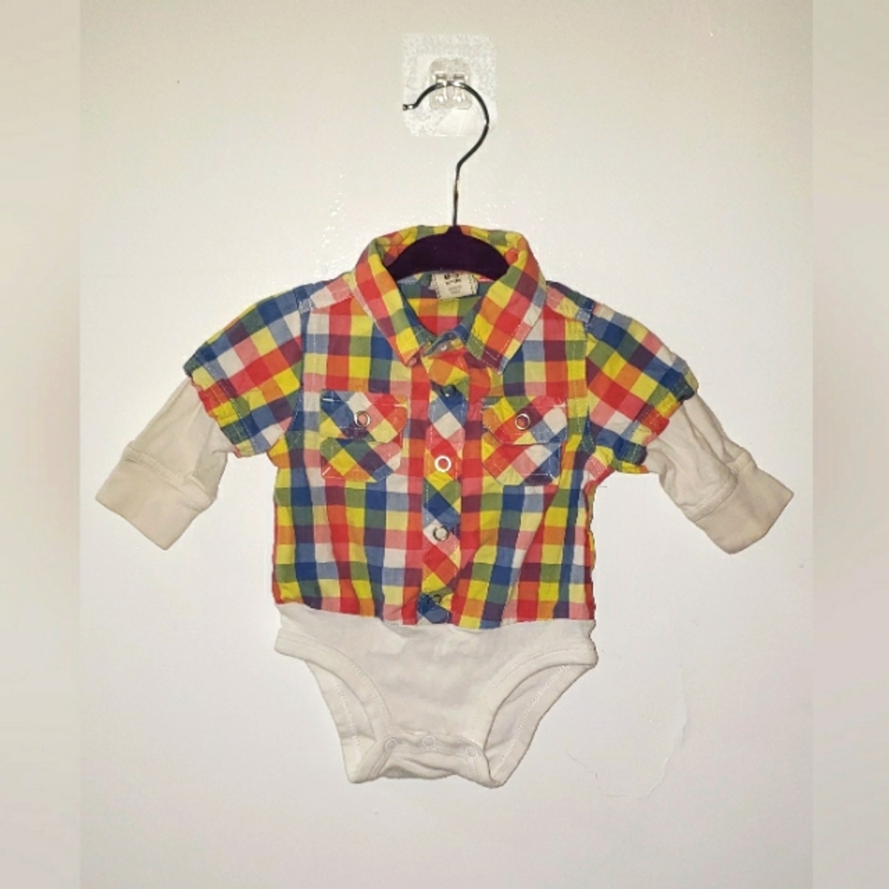 Old Navy long sleeve plaid onesie